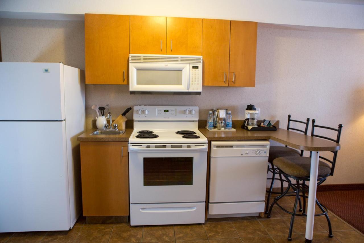 Peavine Inn & Suites High Prairie المظهر الخارجي الصورة
