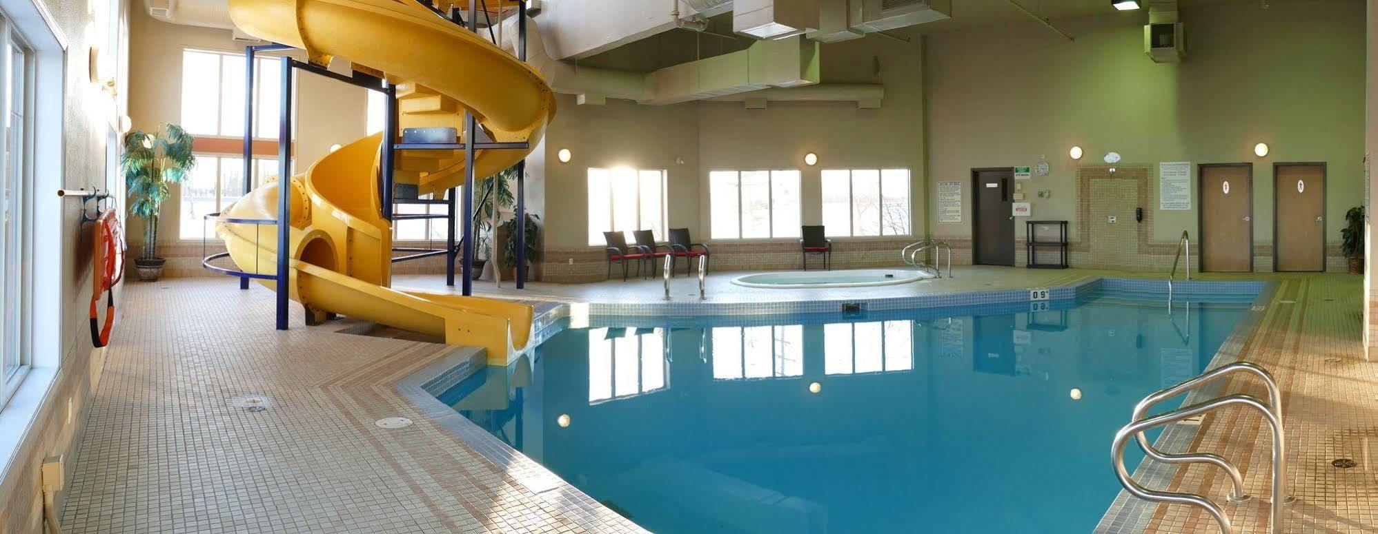 Peavine Inn & Suites High Prairie المظهر الخارجي الصورة